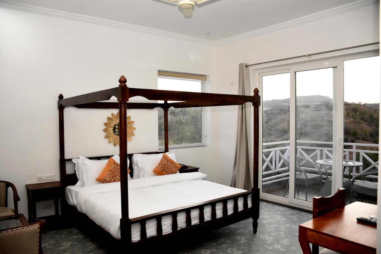 The Sky Imperial Pavoreal Jungle Resort Kumbhalgarh Extérieur photo