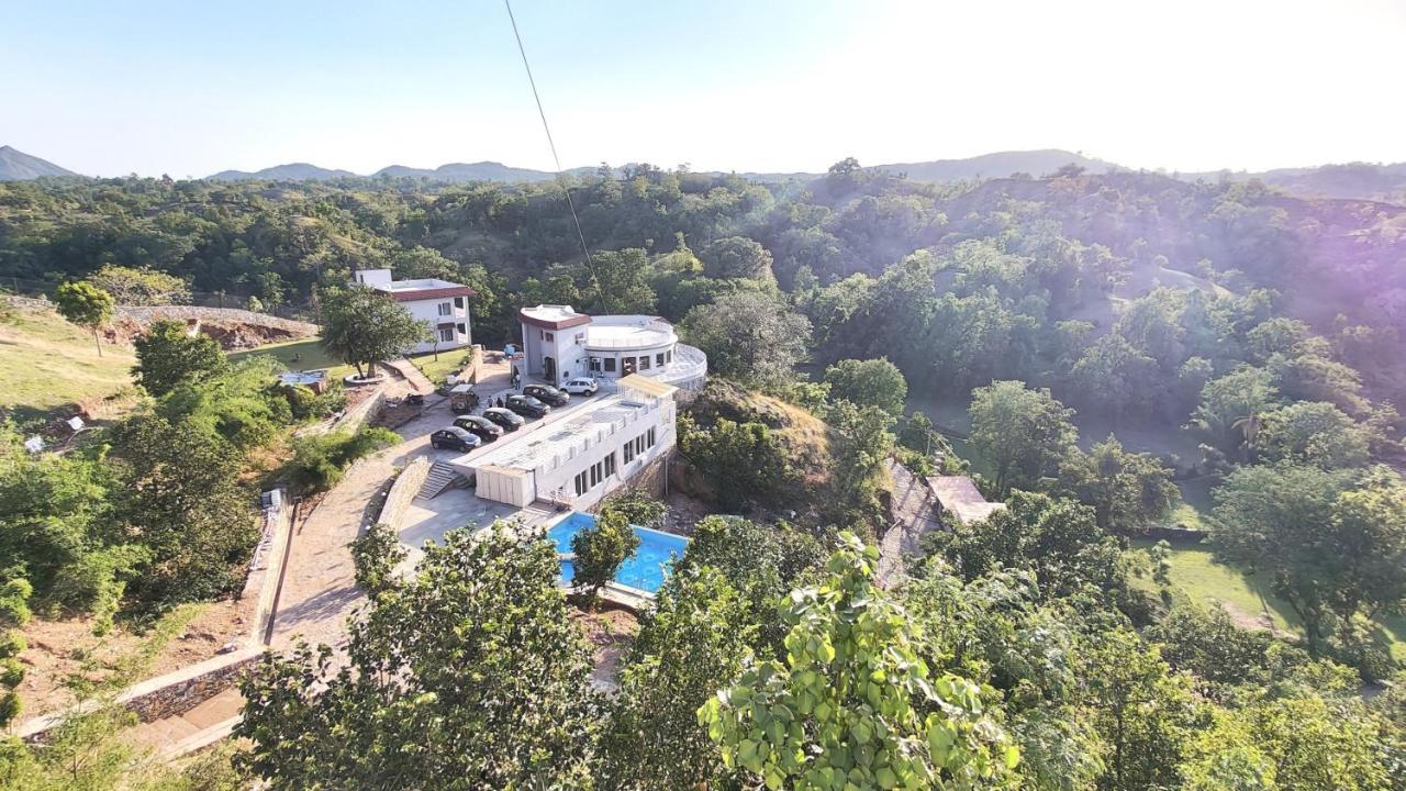 The Sky Imperial Pavoreal Jungle Resort Kumbhalgarh Extérieur photo