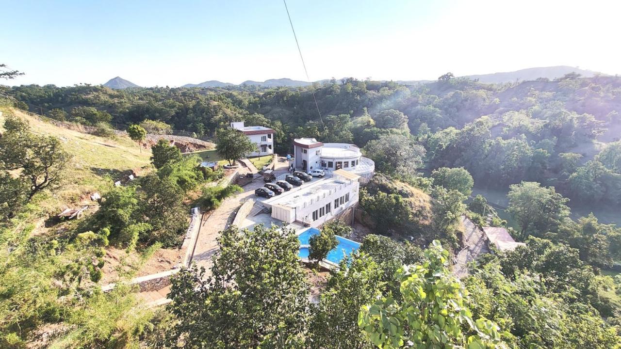 The Sky Imperial Pavoreal Jungle Resort Kumbhalgarh Extérieur photo