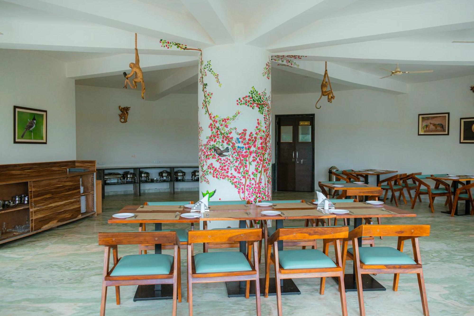The Sky Imperial Pavoreal Jungle Resort Kumbhalgarh Extérieur photo