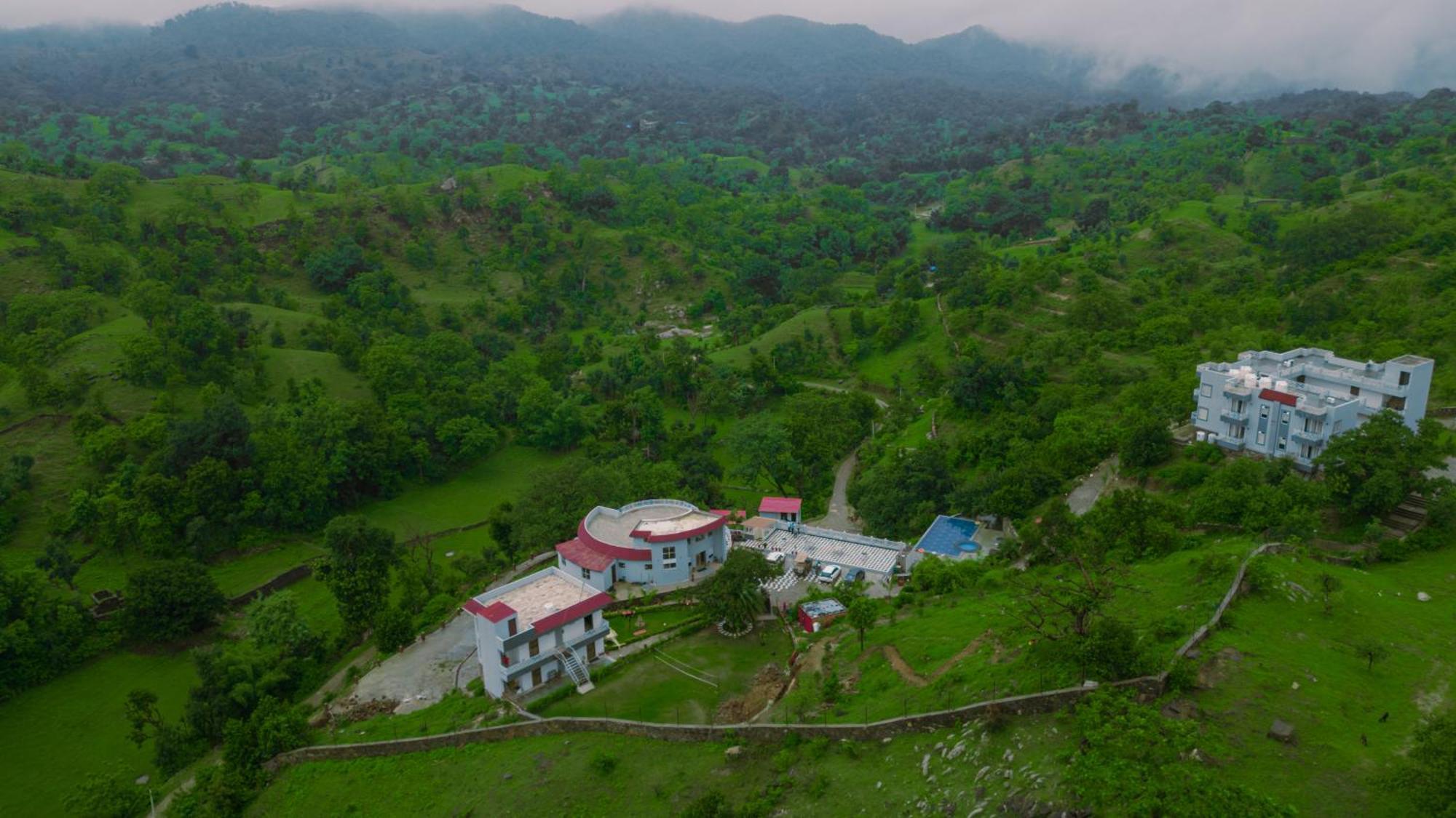 The Sky Imperial Pavoreal Jungle Resort Kumbhalgarh Extérieur photo