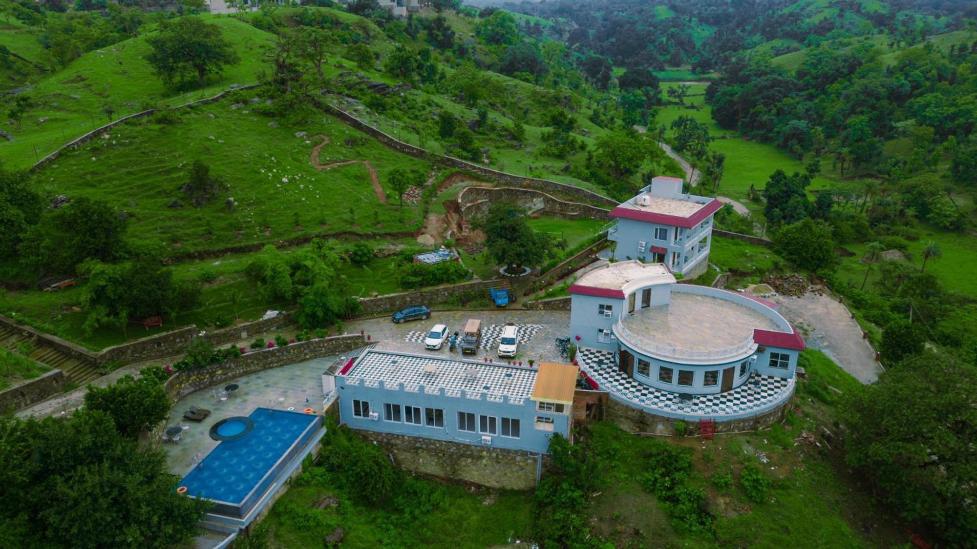 The Sky Imperial Pavoreal Jungle Resort Kumbhalgarh Extérieur photo